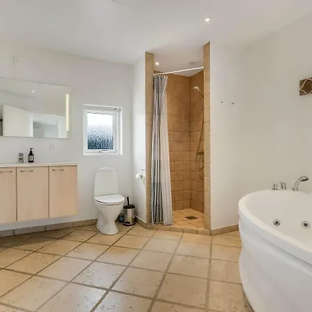 C11720-hemmet-kornblomstvaenget-2 Falen