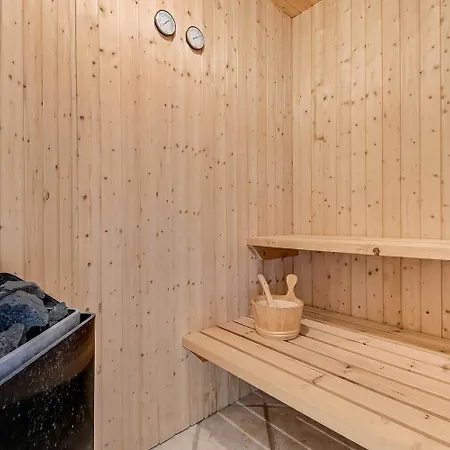 C11720-hemmet-kornblomstvaenget-2 * Falen